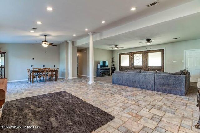 7079 Menge Avenue, Pass Christian, MS 39571