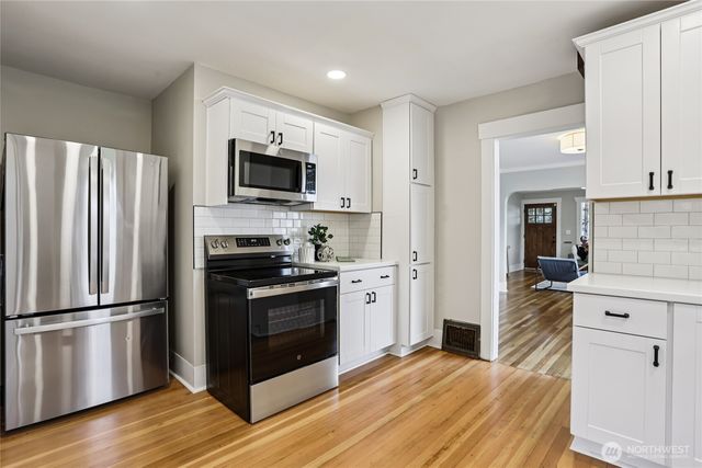 4501 Pacific Ave, Tacoma, WA 98418
