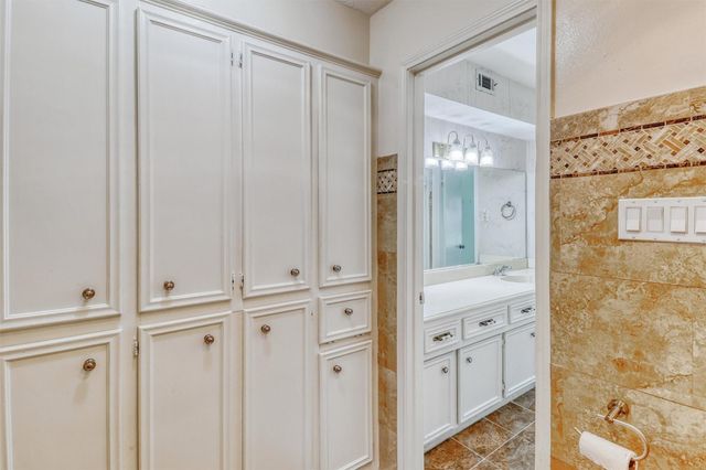 5315 Woodville Lane, Spring, TX 77379