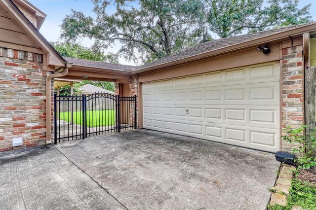 5315 Woodville Lane, Spring, TX 77379