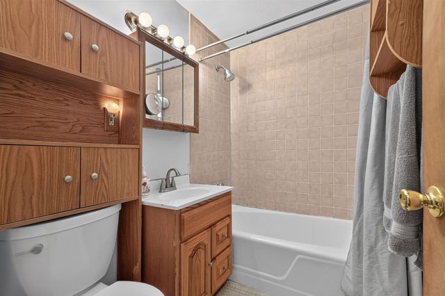 83 ZABRISKIE AVE, Bayonne, NJ 07002