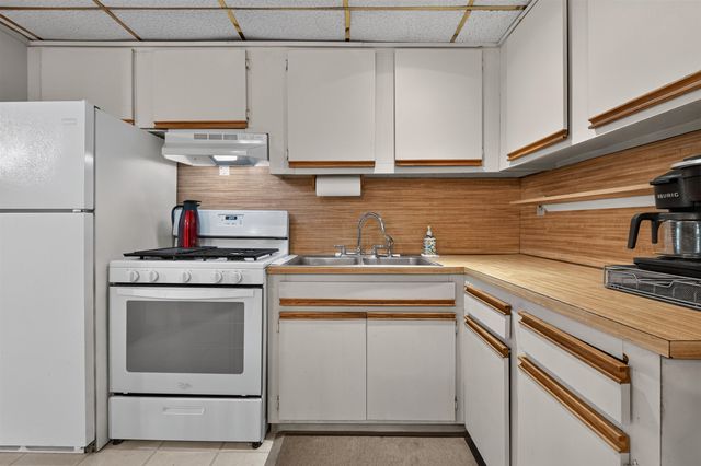 83 ZABRISKIE AVE, Bayonne, NJ 07002