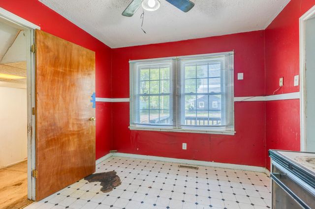 308 - 310 Russell Ave, Salina, KS 67401