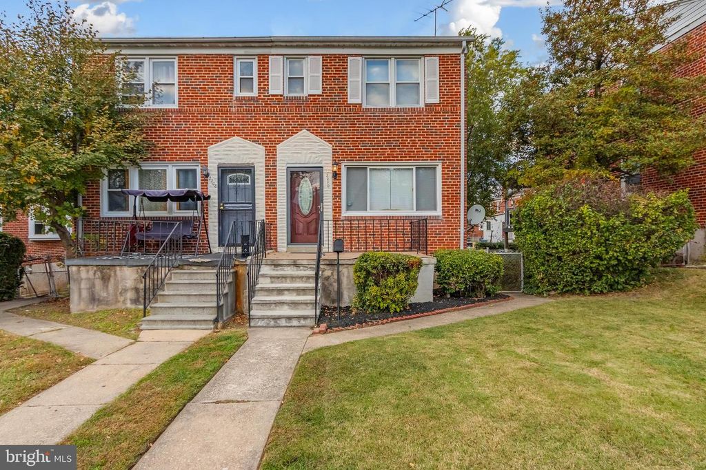 2210 CLOVILLE AVE NE, Baltimore, MD 21214