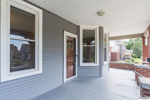 5012 Cass Street, Omaha, NE 68132