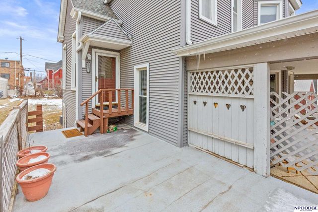 5012 Cass Street, Omaha, NE 68132