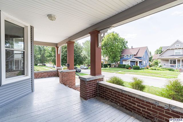 5012 Cass Street, Omaha, NE 68132