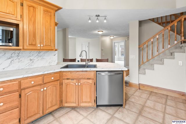 5012 Cass Street, Omaha, NE 68132