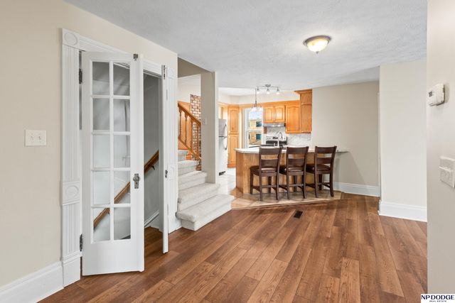 5012 Cass Street, Omaha, NE 68132