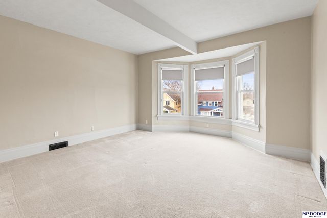 5012 Cass Street, Omaha, NE 68132