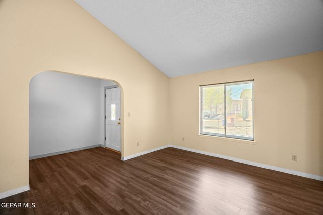 608 EL GUSTO Drive, El Paso, TX 79912