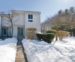 550 Oak Avenue 550, Cheshire, CT 06410