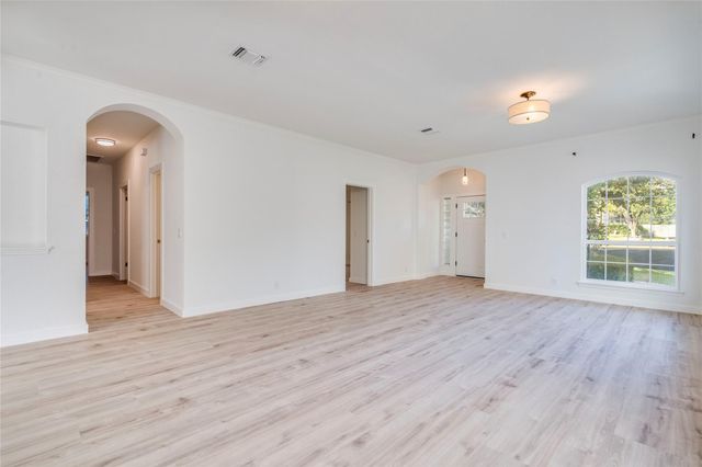 3315 Santee DR, Austin, TX 78738