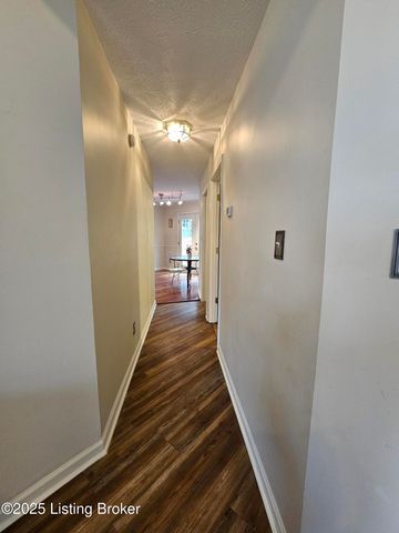 223 Woodfield Cir, Shelbyville, KY 40065