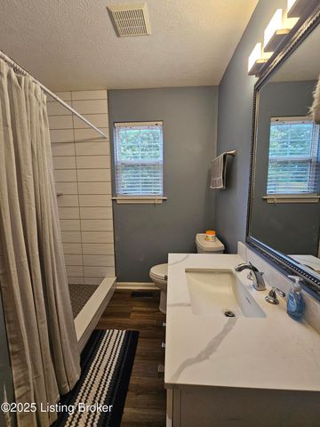 223 Woodfield Cir, Shelbyville, KY 40065