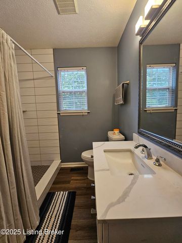 223 Woodfield Cir, Shelbyville, KY 40065