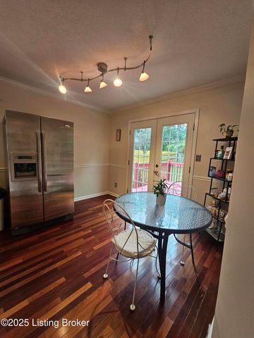 223 Woodfield Cir, Shelbyville, KY 40065