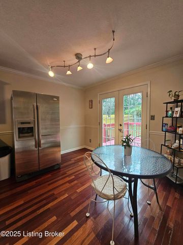 223 Woodfield Cir, Shelbyville, KY 40065
