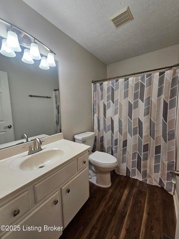 223 Woodfield Cir, Shelbyville, KY 40065