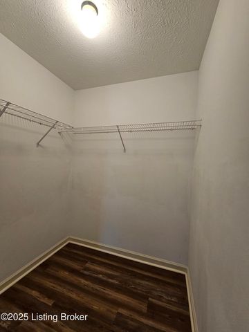 223 Woodfield Cir, Shelbyville, KY 40065