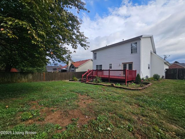 223 Woodfield Cir, Shelbyville, KY 40065