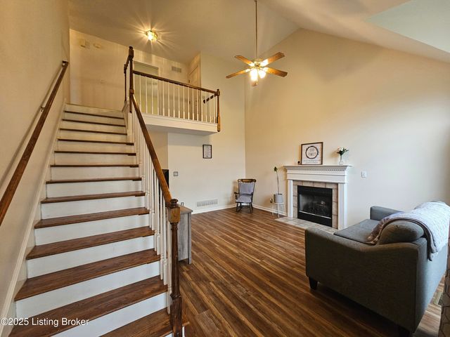 223 Woodfield Cir, Shelbyville, KY 40065