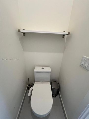 10355 NW 66th St 10355, Doral, FL 33178