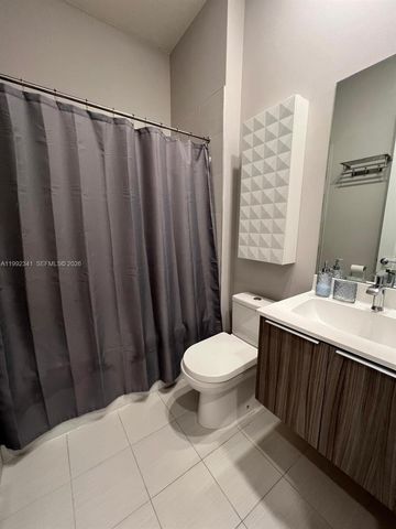 10355 NW 66th St 10355, Doral, FL 33178