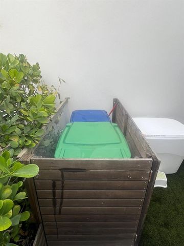 10355 NW 66th St 10355, Doral, FL 33178