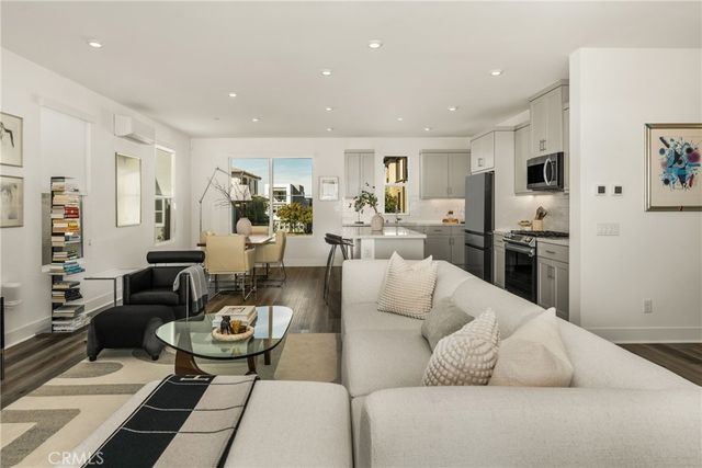 201 Lynx, Irvine, CA 92618