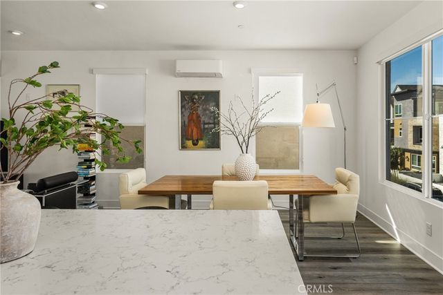 201 Lynx, Irvine, CA 92618