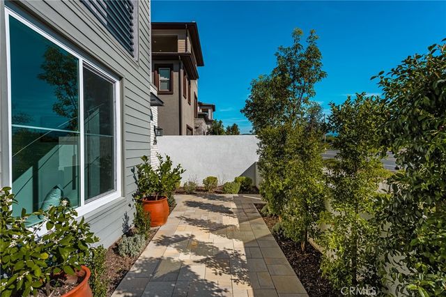 201 Lynx, Irvine, CA 92618