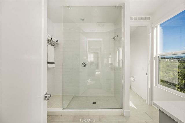 201 Lynx, Irvine, CA 92618