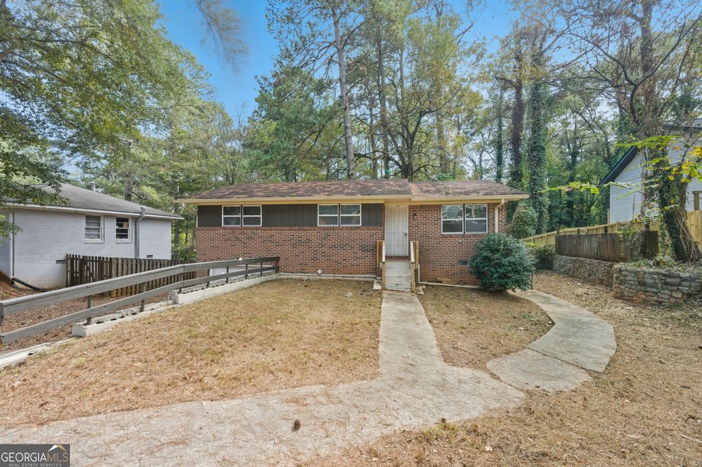 2139 Trailwood Road, Decatur, GA 30032