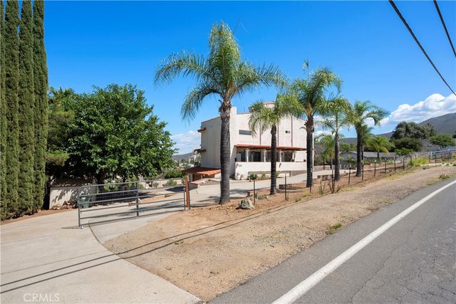2638 W Victoria Drive, Alpine, CA 91901