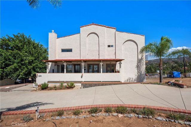 2638 W Victoria Drive, Alpine, CA 91901