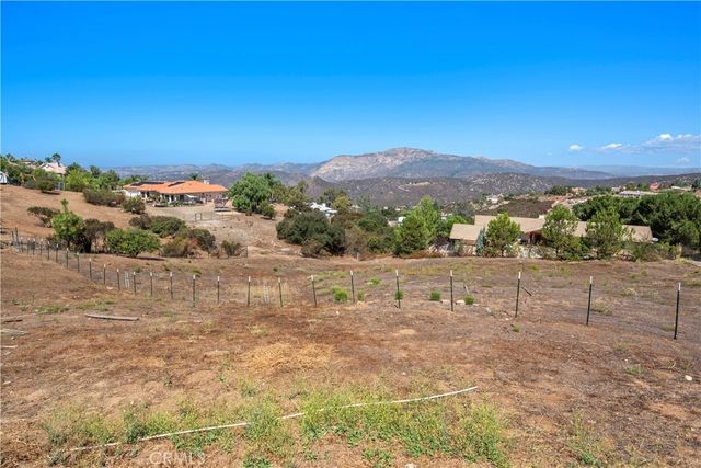 2638 W Victoria Drive, Alpine, CA 91901