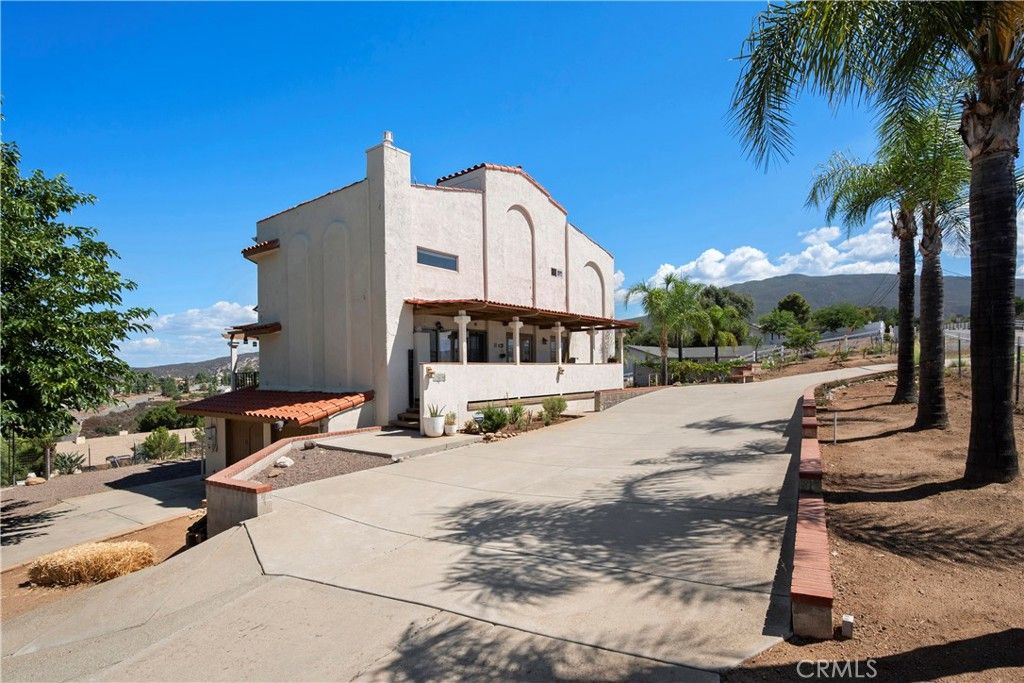 2638 W Victoria Drive, Alpine, CA 91901