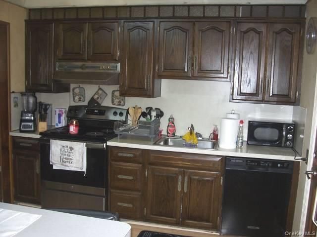1053 Lorraine Drive, Franklin Square, NY 11010