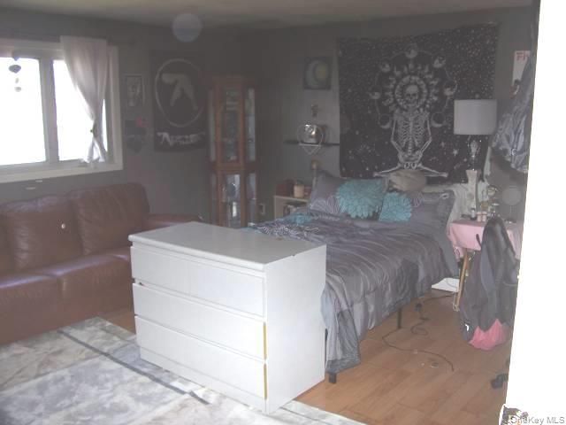 1053 Lorraine Drive, Franklin Square, NY 11010