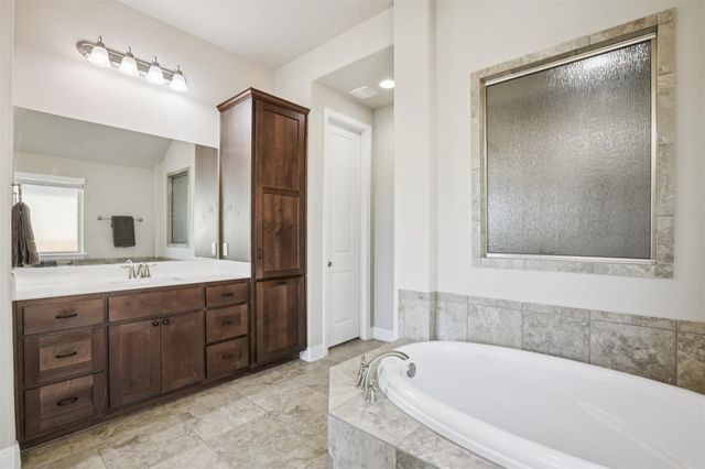 204 Miracle Rose WAY, Liberty Hill, TX 78642