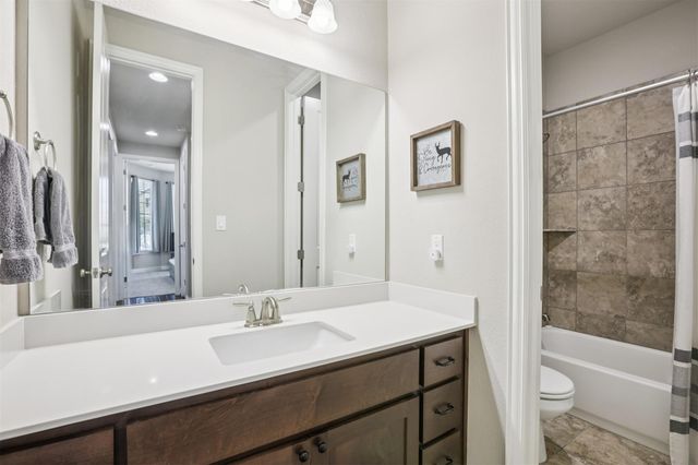 204 Miracle Rose WAY, Liberty Hill, TX 78642