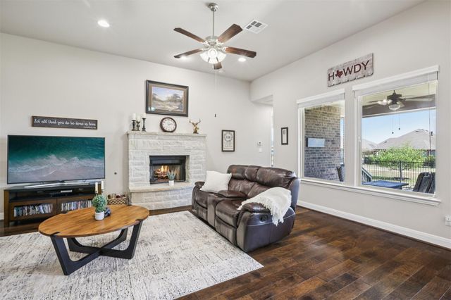 204 Miracle Rose WAY, Liberty Hill, TX 78642