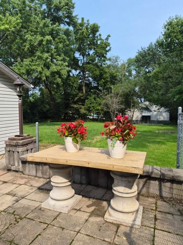 26467 W Grass Lake Road, Antioch, IL 60002