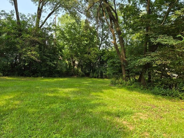 26467 W Grass Lake Road, Antioch, IL 60002