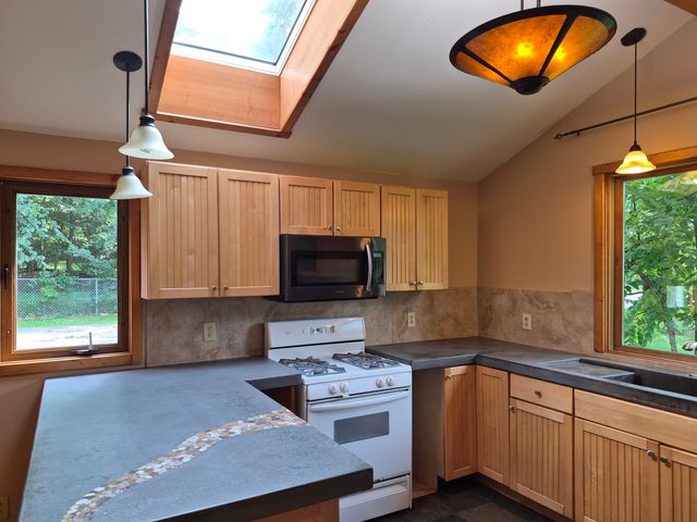 26467 W Grass Lake Road, Antioch, IL 60002