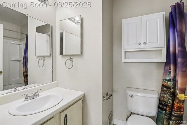 216 Lake Village Drive, Walled Lake, MI 48390