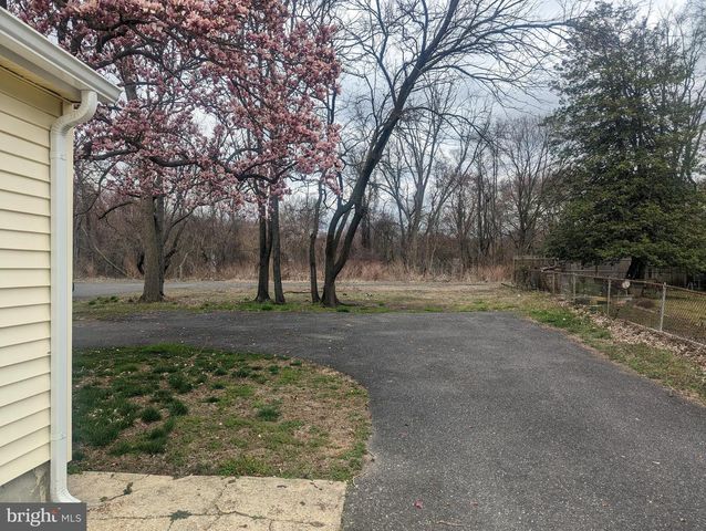 223 WHITE HORSE PIKE, Clementon, NJ 08021