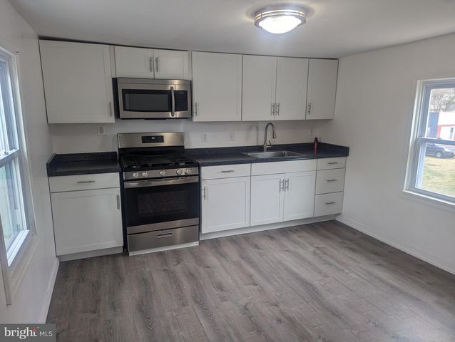223 WHITE HORSE PIKE, Clementon, NJ 08021