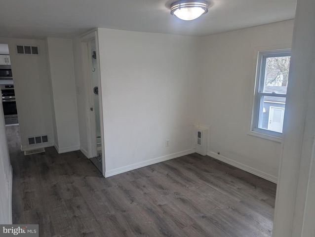223 WHITE HORSE PIKE, Clementon, NJ 08021